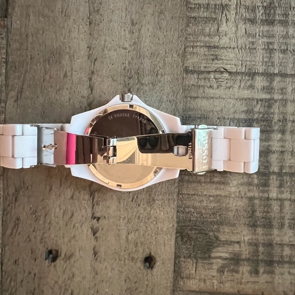 Fossil White Diamond Analog Watch - Picture 2 of 3